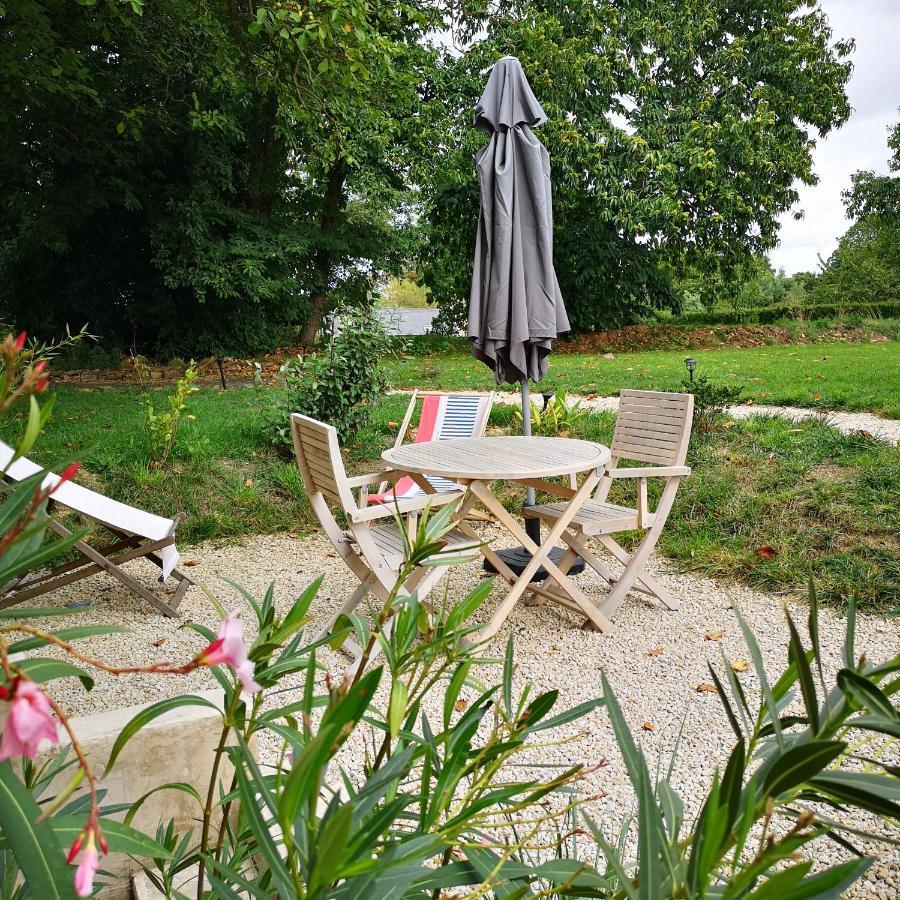 Bed and Breakfast Au Gray Du Temps Suspendu Pleslin-Trigavou Exterior foto